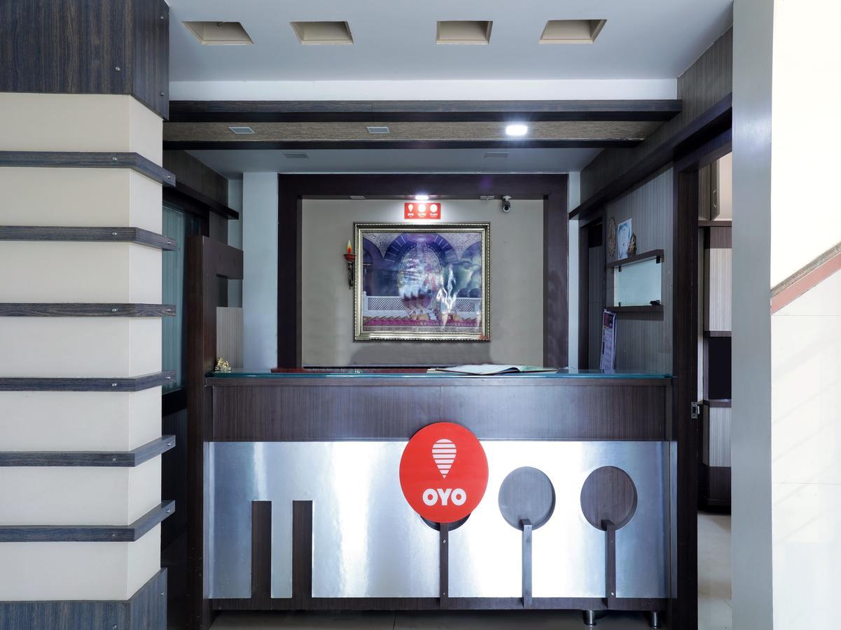 Oyo 4198 Hotel Shri Sai Murli Shirdi Buitenkant foto
