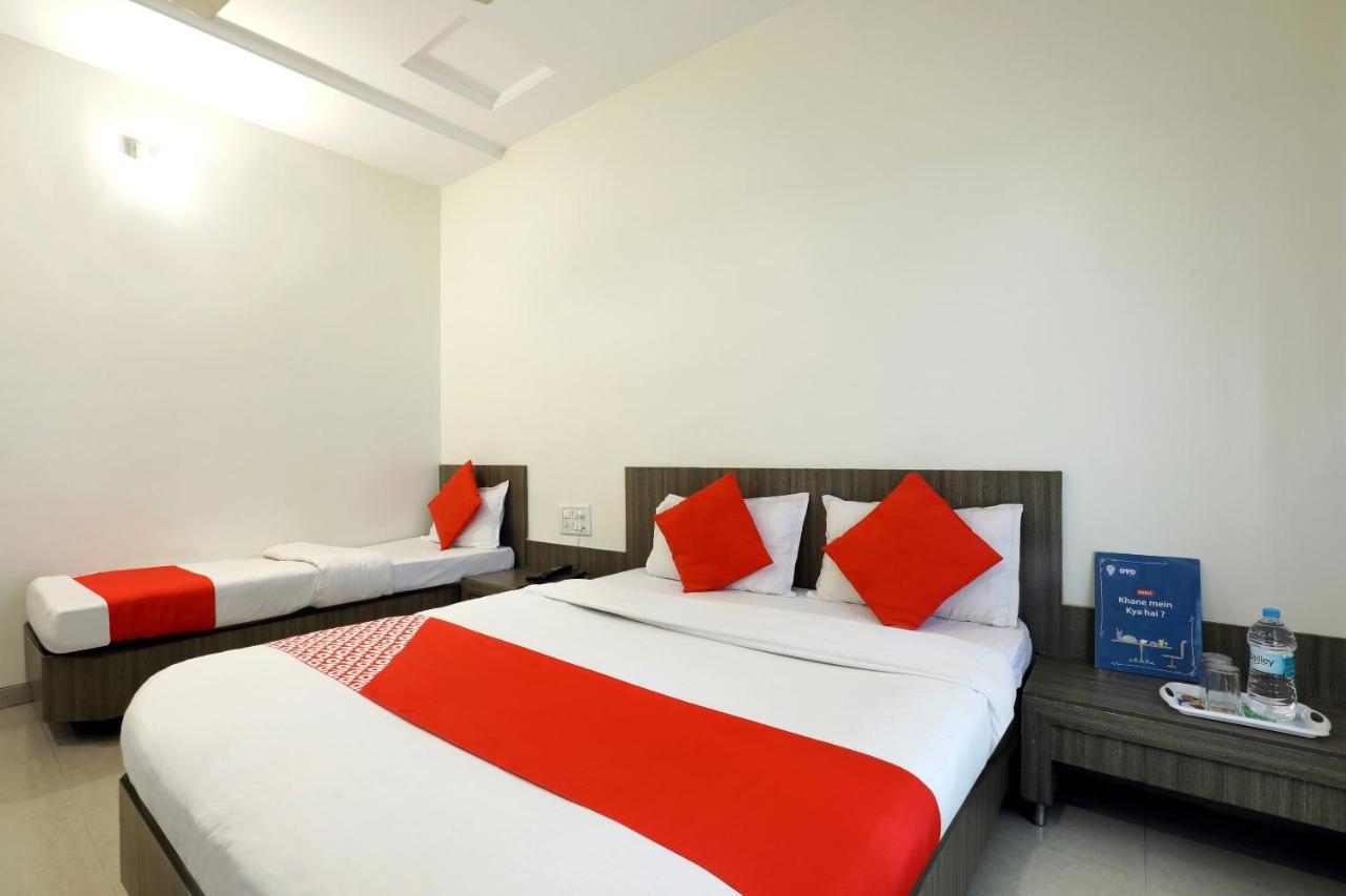 Oyo 4198 Hotel Shri Sai Murli Shirdi Buitenkant foto
